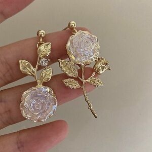 🎀 Bundle earrings, $10 for each, buy 2 get 1 more pairs for free